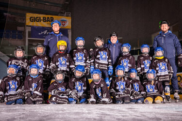 Gruppenbild 2020/2021 Hockeyschule | © Foto: Foto Homberger Arosa
